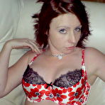 Fourth pic of WifeBucket.com - Real submitted pics of amateur housewives from nextdoor!