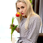 First pic of Lottie Pussy Spreads