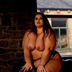 Fourth pic of Yazmin Fox - Embrace the Light - Nothing But Curves - Curvy Girl Nudes