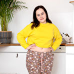 First pic of Luna R Hairy Armpits