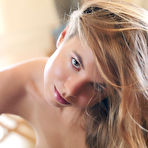 First pic of Queen - Antea | DecorativeModels