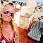 First pic of Natalie K Fingering and spreading outdoors