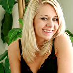 First pic of Ashlee Benz Adorable