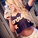 Second pic of Amazing Compilation Of The Hottest Candid Pics Of Everyone's Favorite Blonde Xo Gisele / DefineBabe.com