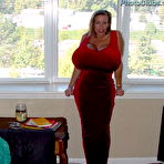 First pic of Chelsea Charms - the biggest boobs in the world !