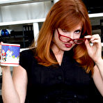 First pic of anilos Amber Dawn toe curling orgasm