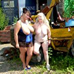 First pic of threesome – Exhibitionist amateurs