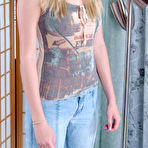 First pic of Smooth Pussy Girl Kira Beckam Pulls Down Her Jeans And Panties With No Shame / DefineBabe.com
