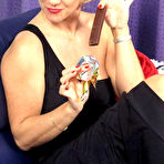 First pic of Mature.nl - bringing you the best of the best in mature
hotties