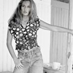 Fourth pic of Giuliana De Sio - Free pics, galleries & more at Babepedia