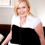 First pic of The fastest growing mature site - Allover30.com !!