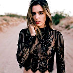 Third pic of Nicole Holder - Free pics, galleries & more at Babepedia