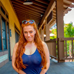 Third pic of Titania Does Some Shopping Cosmid - Prime Curves