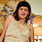 First pic of Vivi Vivi's Sexy Snatch