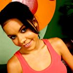 First pic of Ethnic Brunette Ruby Knox Gives Headjob And Vibrates Her Snatch At The Same Time / DefineBabe.com