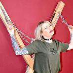 First pic of boundstudio Roxxxi-Shortly-crossed