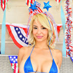 First pic of Lauren Pixie Busty Blonde in Bikini