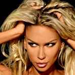 First pic of Andrea Jarova exposes her perfect curves in the middle of the night