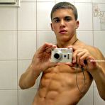 Second pic of Sexting18 - Amateur Sexting Pictures and Self Shot Videos | Mirror Girlfriends!