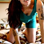 First pic of Susie Susie Shows Off Hairy Pussy