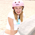 Second pic of 
   Little Summer : Free Teen Porn Videos and Pictures!
  