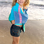 First pic of 
   Little Summer : Free Teen Porn Videos and Pictures!
  