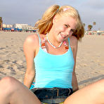 Second pic of 
   Little Summer : Free Teen Porn Videos and Pictures!
  