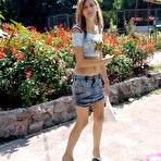 Third pic of Laura Loves Katrina.com