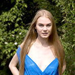 First pic of Perfect tits in the sunshine teen