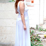 First pic of Raphaella Lily Dangerous Public Nudes - Prime Curves