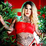 Second pic of Evilyn Ink Tattoos Ivan and River Dawn Ink While Fucking the Cutie With a Strap-on