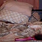 Third pic of Lonely cam girl Madison fucking herself with hairbrush - AmateurPorn