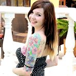 Second pic of Ivy Snow - Hot Babe Outside at AmateurIndex.com