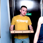 Fourth pic of Cougar Roxane is seducing the young pizzaguy - Mature.nl