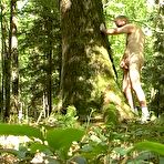 Second pic of Branle en for&ecirc;t - AmateurPorn