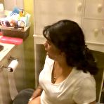 Third pic of Naughty amateur girlfriend caught at the toilet - AmateurPorn