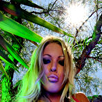 Fourth pic of BLUE NEON ART girl Cosima in multicolor