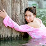 Second pic of Julia Gordon: Hottie gets outdoor orgasm @ Met Art - XNSFW.COM