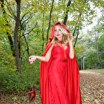 First pic of Meet Madden Come Find Lil Red