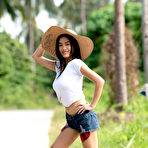 First pic of Kahlisa Oiled and Horny