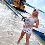 Third pic of Vicky Vette Vicky at home