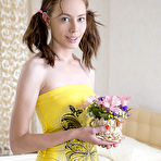 First pic of Irresistible nude chick naked