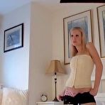 Fourth pic of Teen Amy Gets Nude - AmateurPorn