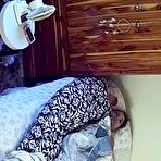 First pic of Pussy play - AmateurPorn