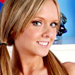 Third pic of Brittanys Bod: Beautiful Brittanys Bod takes off... - Babes and Pornstars