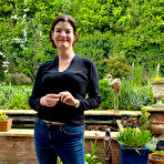 First pic of Kinky mom Clara  | The Hairy Lady Blog