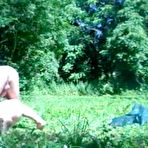 Third pic of Caught couple in public park - AmateurPorn