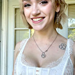 First pic of Gracie Gates Spreads in Bed