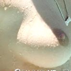 Second pic of Unexpected Super Soaker Facial Can Poke An Eye Out - FAPCAT