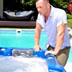 First pic of Gorgeous Young Babe Viviania Is Sucking In The Outdoor Pool - FAPCAT